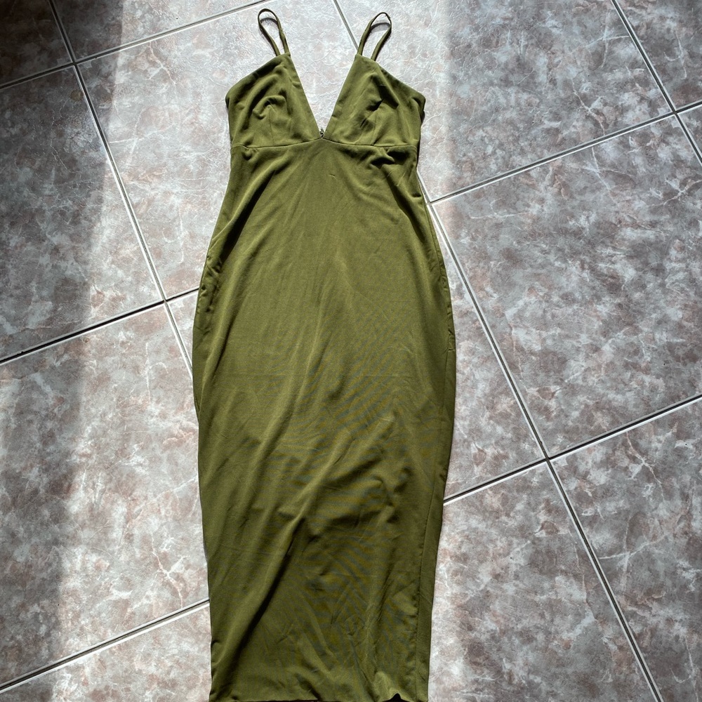 Fashionnova bodycon cacky green spaghetti strap dress midi